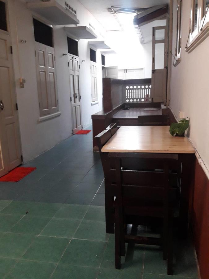 Coc Guest House & Hostel Чиангмай Екстериор снимка