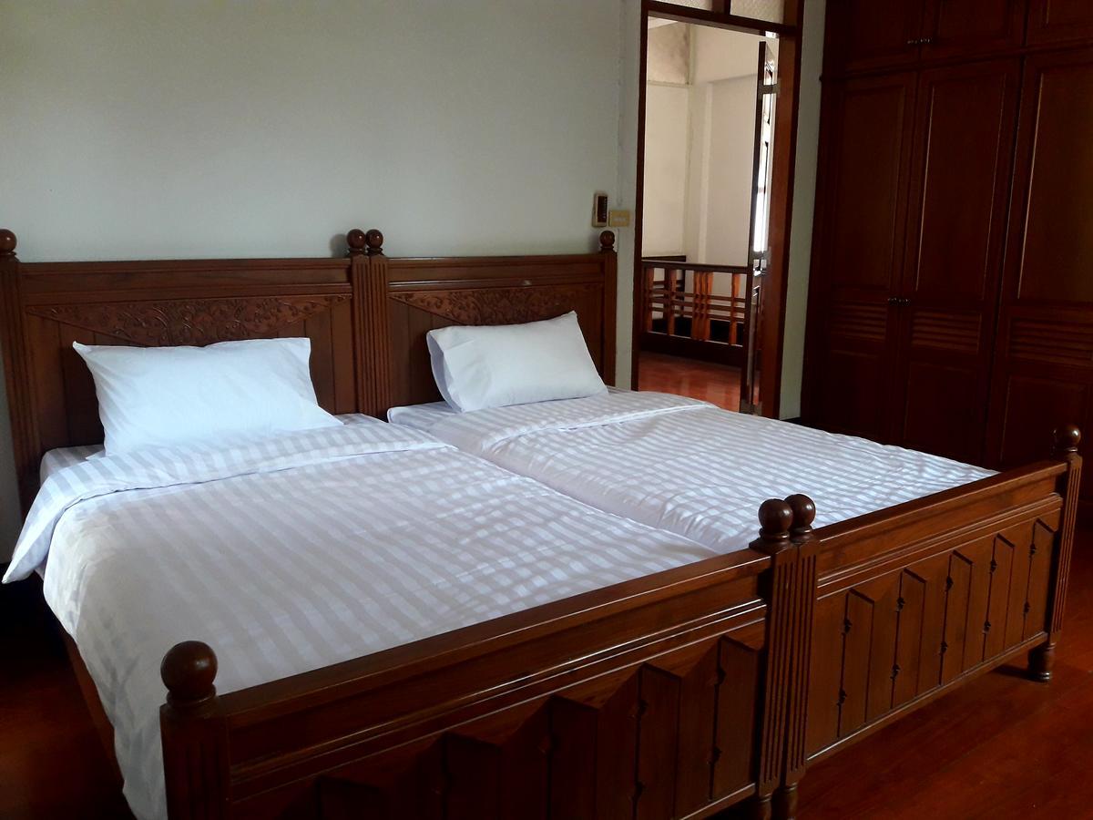Coc Guest House & Hostel Чиангмай Екстериор снимка