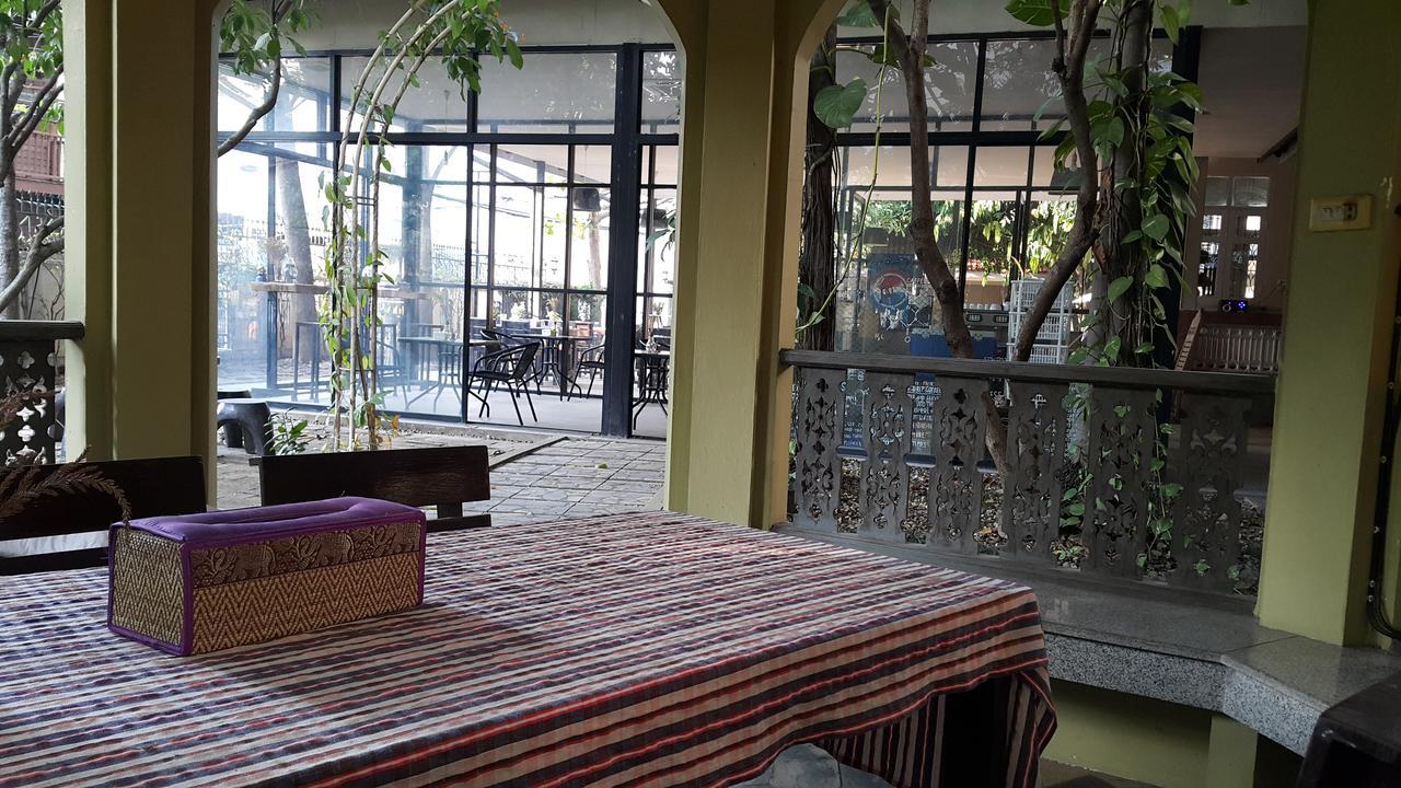 Coc Guest House & Hostel Чиангмай Екстериор снимка