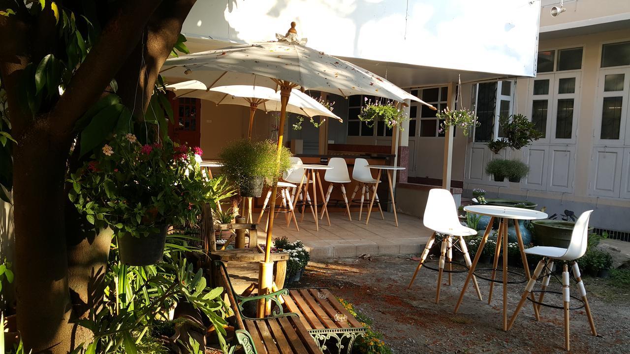 Coc Guest House & Hostel Чиангмай Екстериор снимка