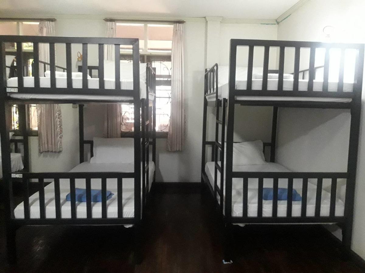 Coc Guest House & Hostel Чиангмай Екстериор снимка