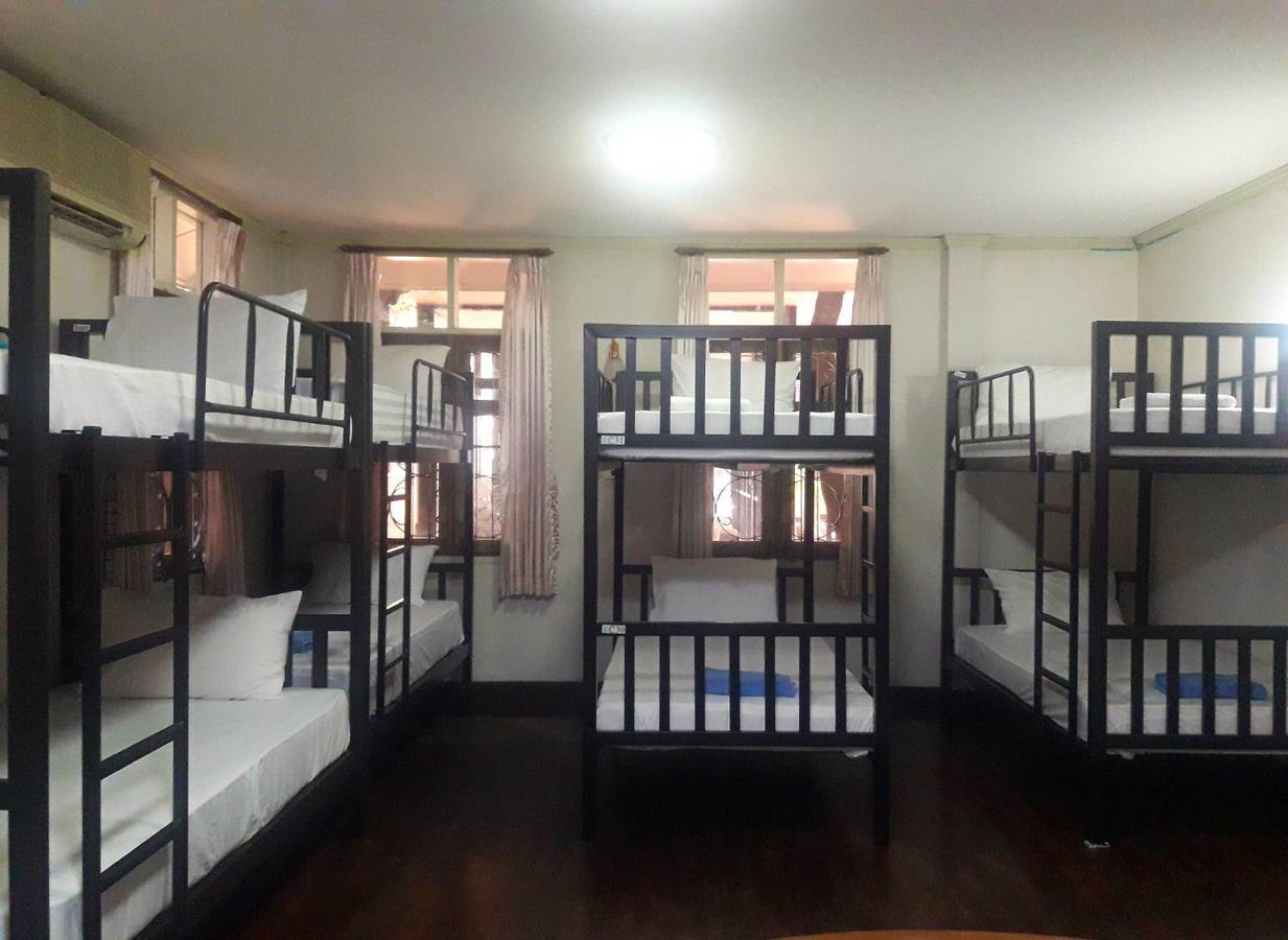 Coc Guest House & Hostel Чиангмай Екстериор снимка
